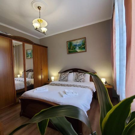 Metropolitan Apartments - City Center Тирана Екстериор снимка