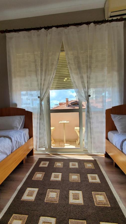 Metropolitan Apartments - City Center Тирана Екстериор снимка