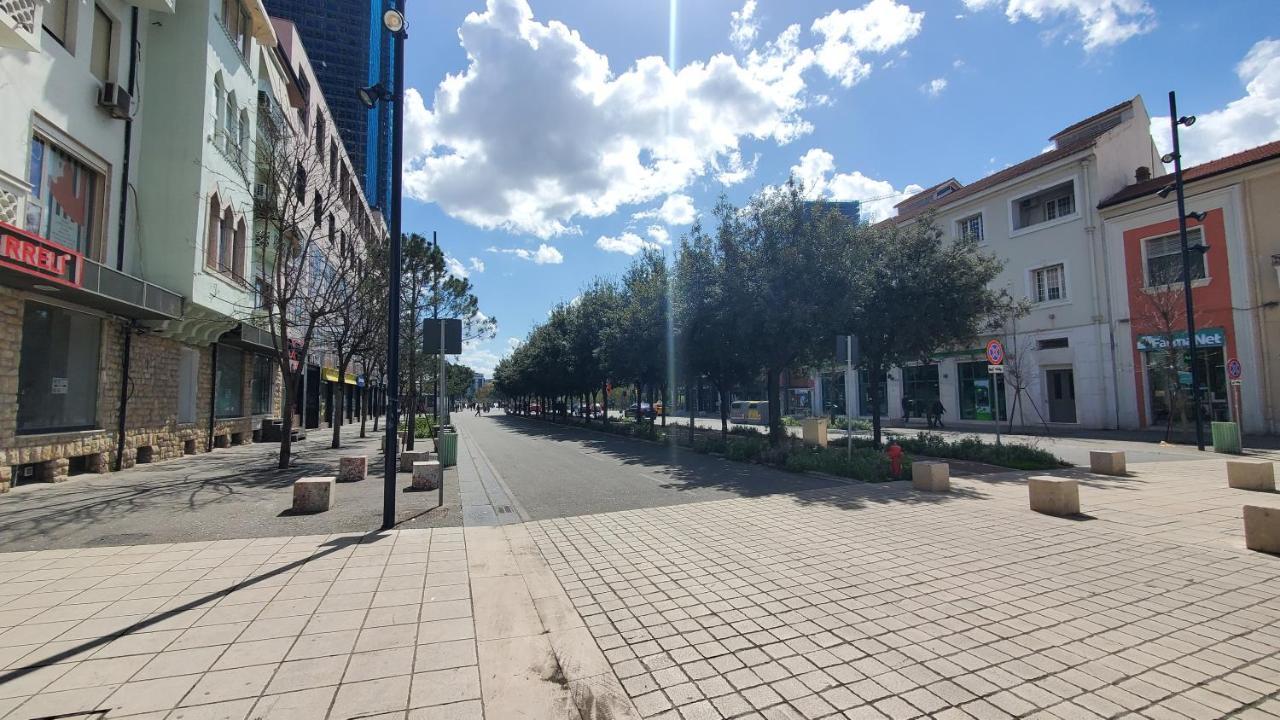 Metropolitan Apartments - City Center Тирана Екстериор снимка