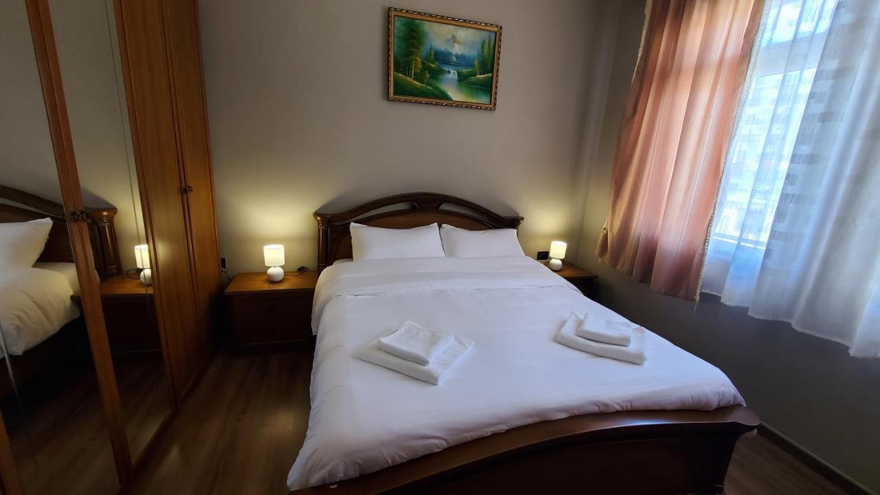 Metropolitan Apartments - City Center Тирана Екстериор снимка