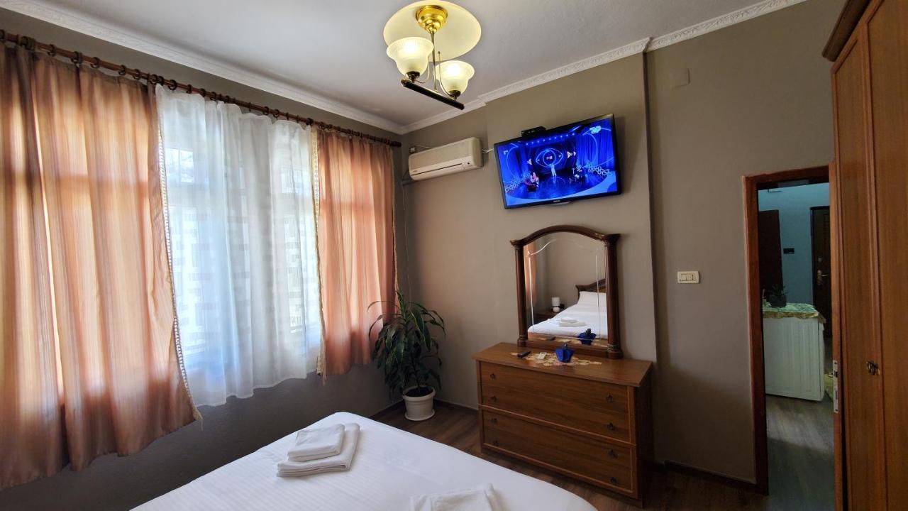 Metropolitan Apartments - City Center Тирана Екстериор снимка