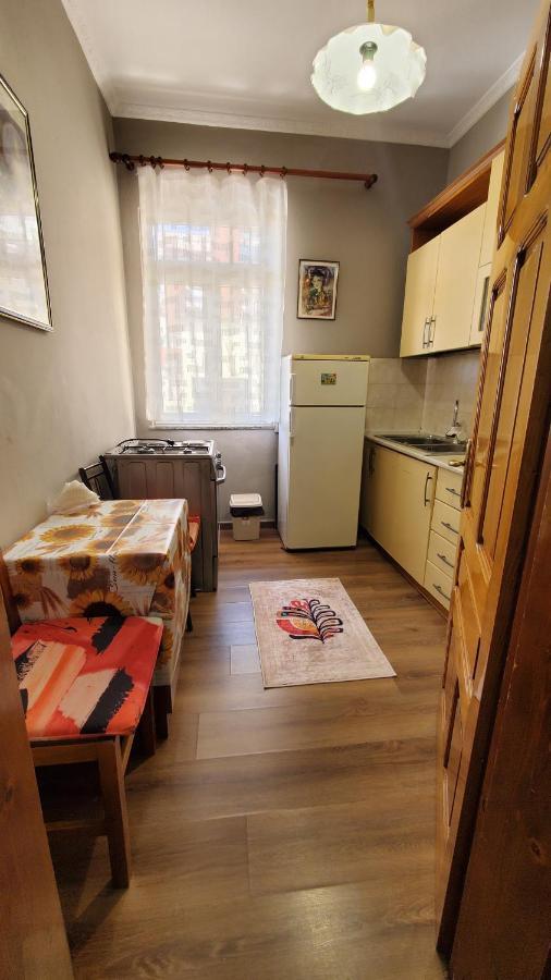 Metropolitan Apartments - City Center Тирана Екстериор снимка